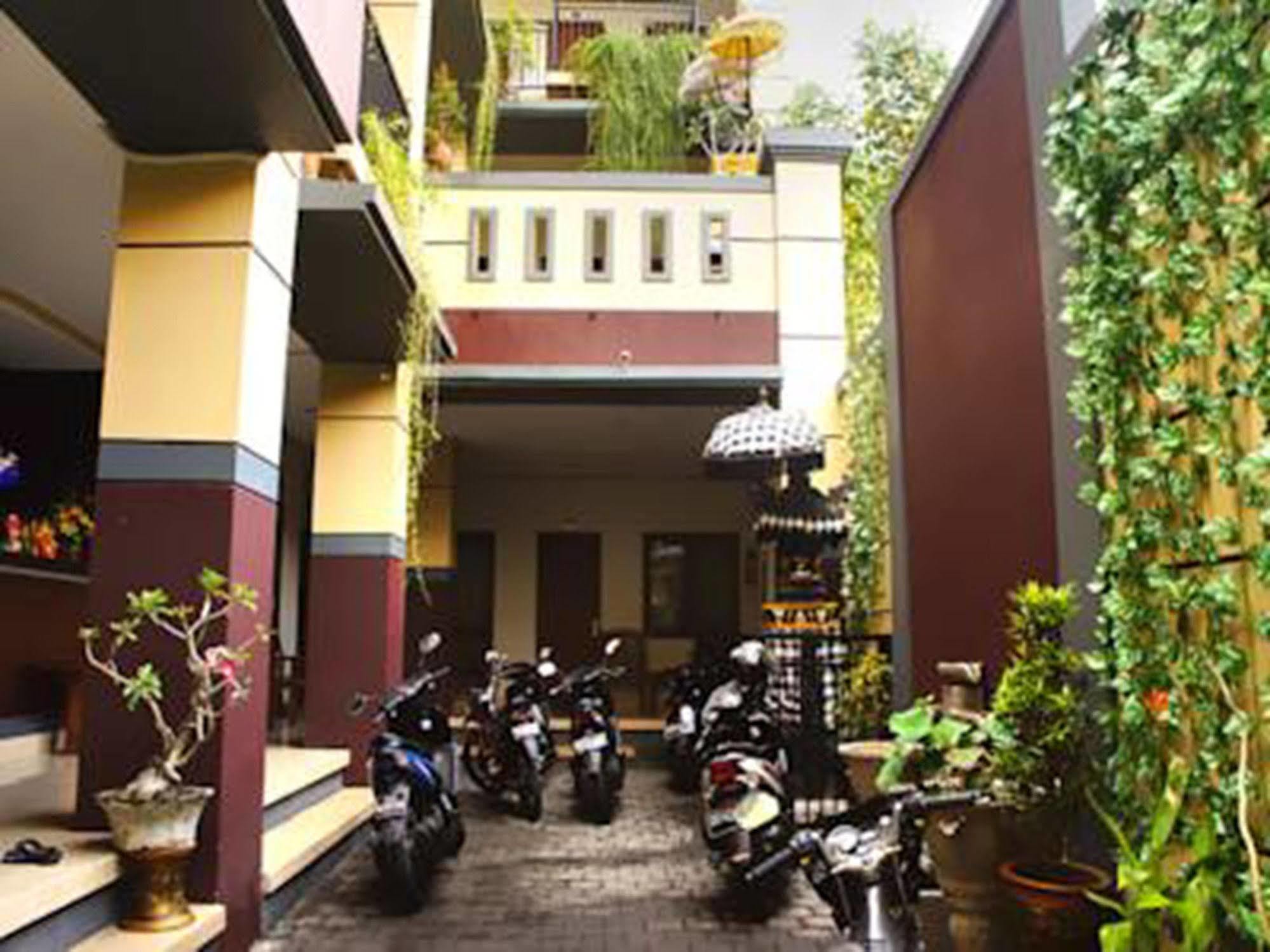 Graha Chania Legian 庫塔 外观 照片